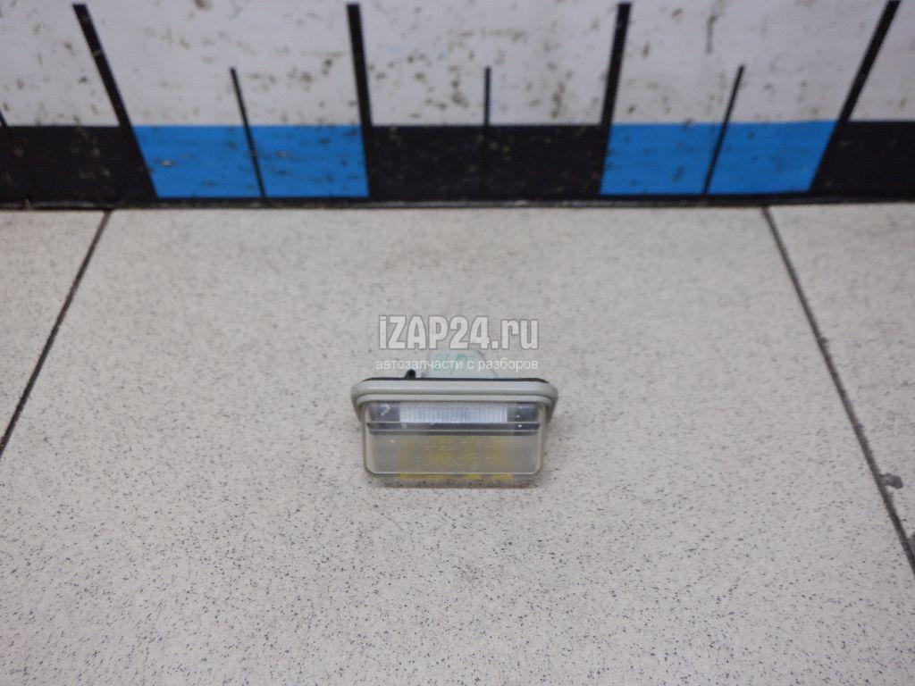 8127105040 Стекло фонаря подсветки номера Toyota Avensis II (2003 - 2008)  купить бу по цене 490 руб. Z22811650 - iZAP24