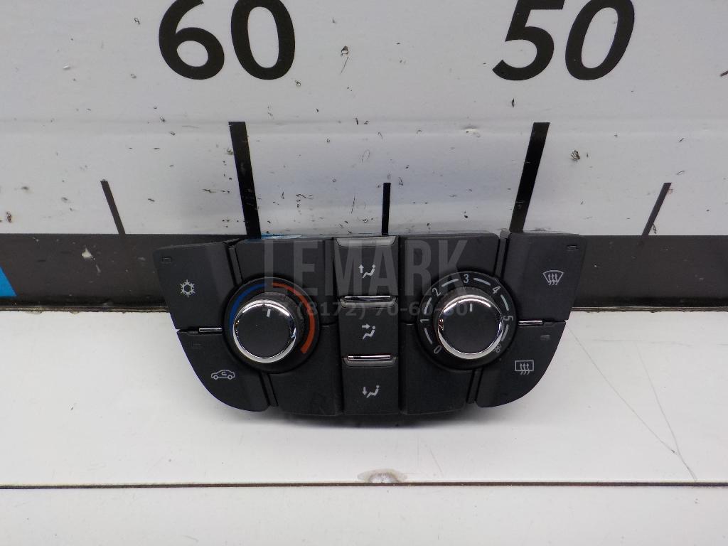 Блок управления отопителем 13346092 GM