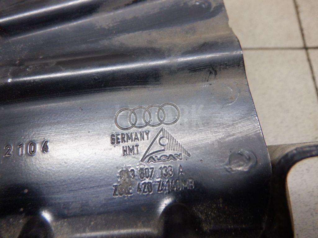 Кронштейн усилителя переднего бампера левый для  Audi A3 [8P1] 2003-2013