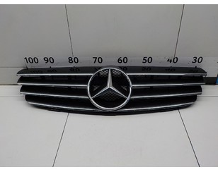 Решетка радиатора для Mercedes Benz C209 CLK coupe 2002-2010 БУ состояние удовлетворительное