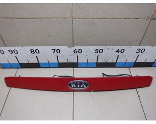 Накладка двери багажника для Kia Cerato 2004-2008 БУ состояние отличное