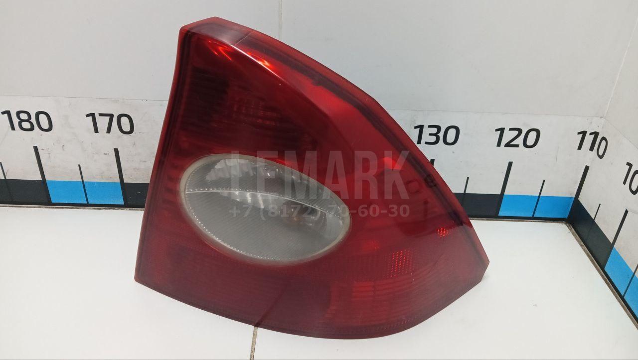 Фонарь задний правый 1333832 Ford