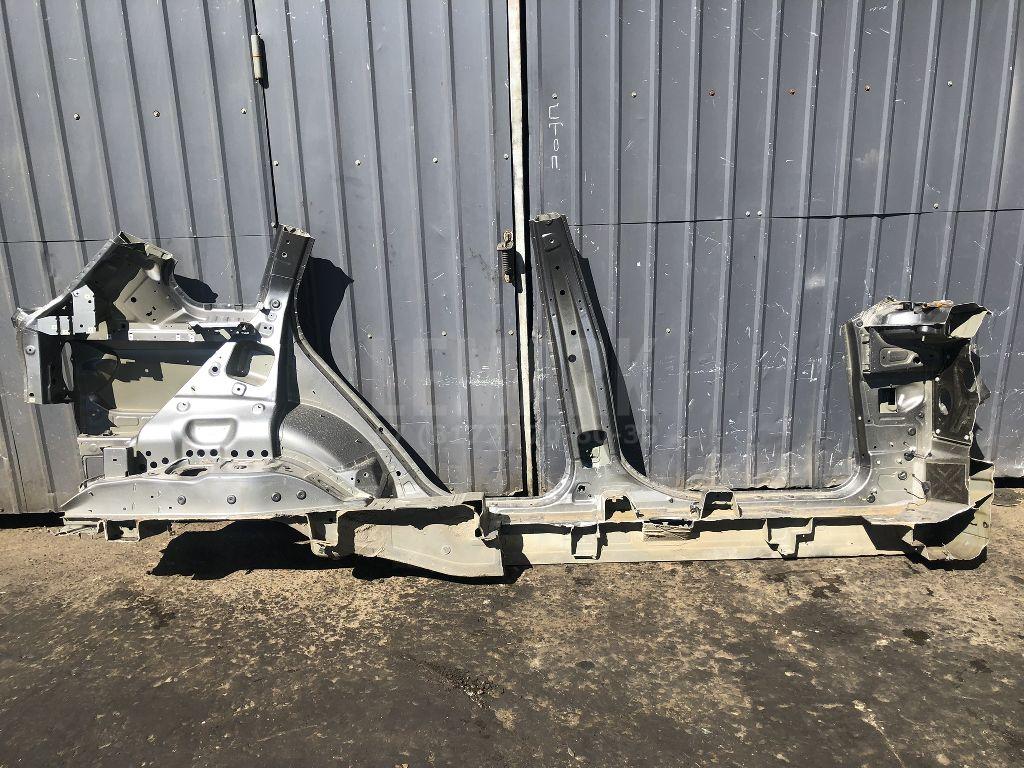 Стойка передней двери для  BMW X5 F15/F85 2013-2018