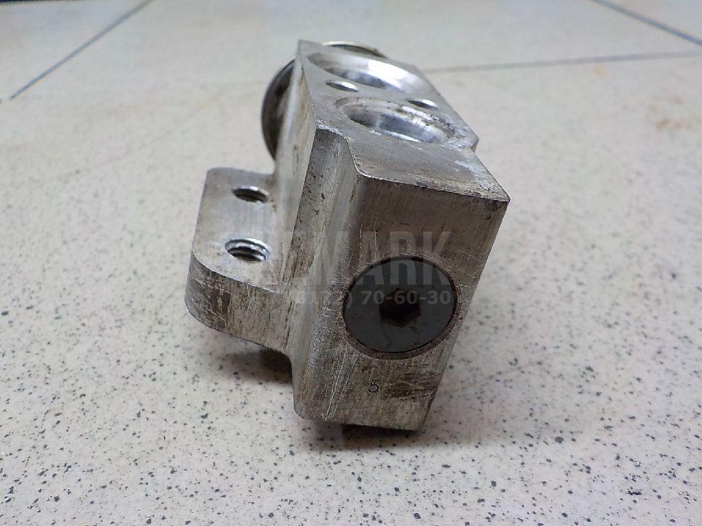 Клапан кондиционера для  BMW 5-serie E60/E61 2003-2009
