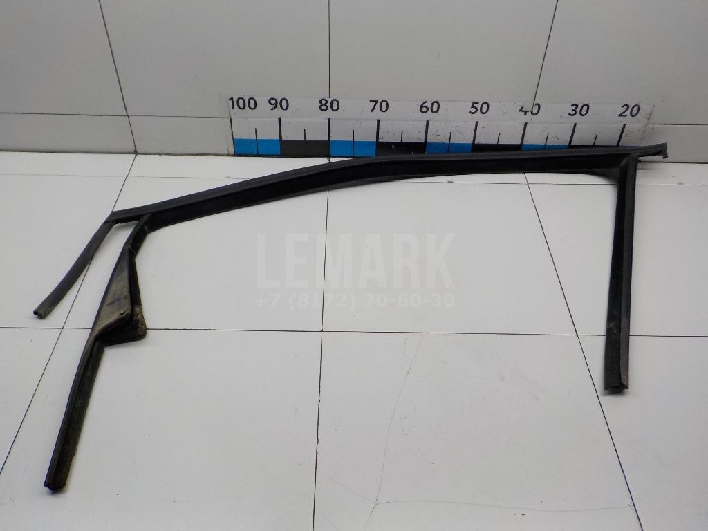 Уплотнитель стекла двери 5M0837431C5AP VAG