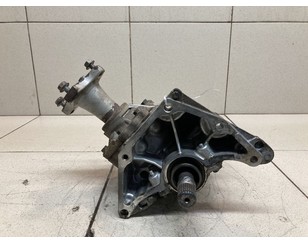 Renault Duster 4x4 с задним приводом и раздаточной коробкой для модели 2012 года можно приобрести в Москве по цене от 4923 руб. в четырех вариантах комплектации