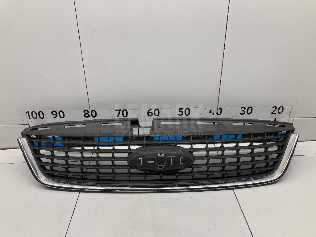 Решетка радиатора 1509301 Ford