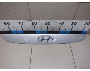 Накладка крышки багажника для Hyundai Verna/Accent III 2006-2010 с разборки состояние отличное