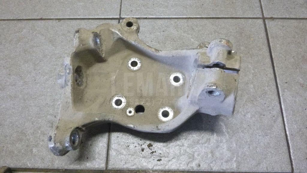 Кулак поворотный передний левый для  BMW 1-serie E82/E88 2007-2013
