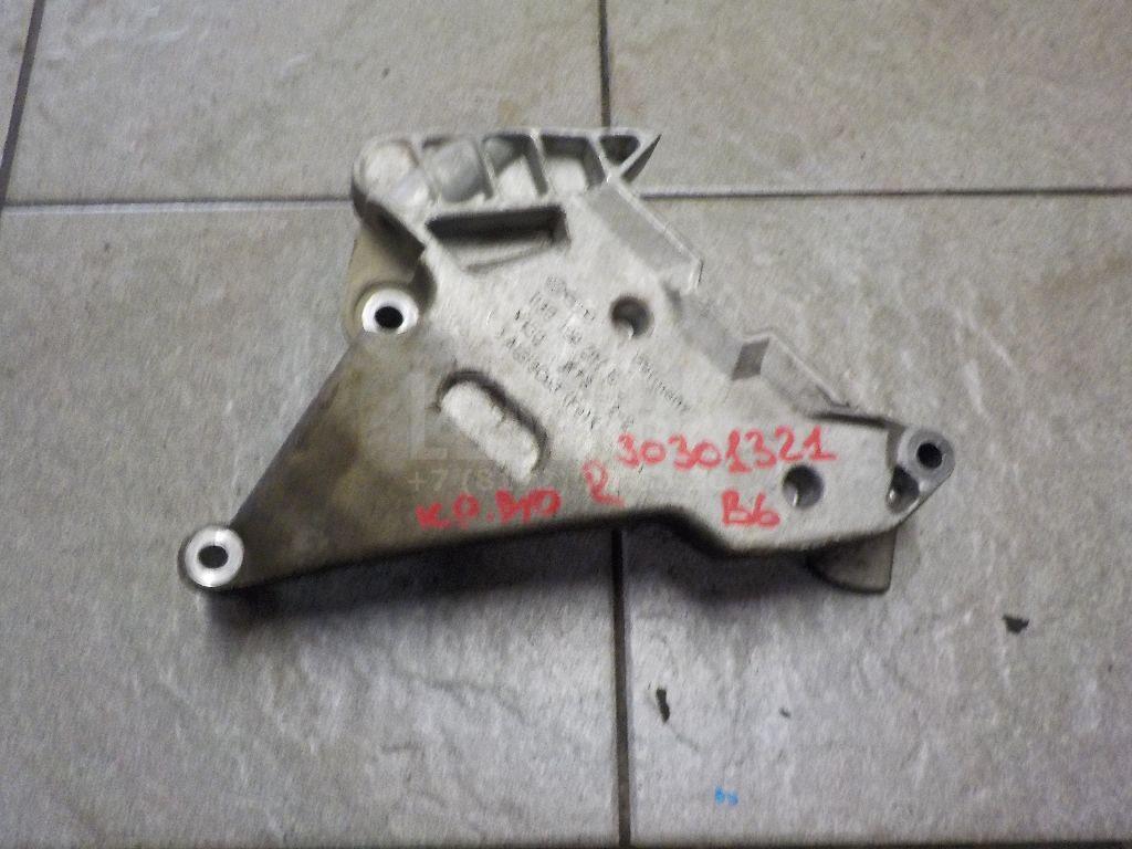 Кронштейн двигателя правый 03G199207E VAG