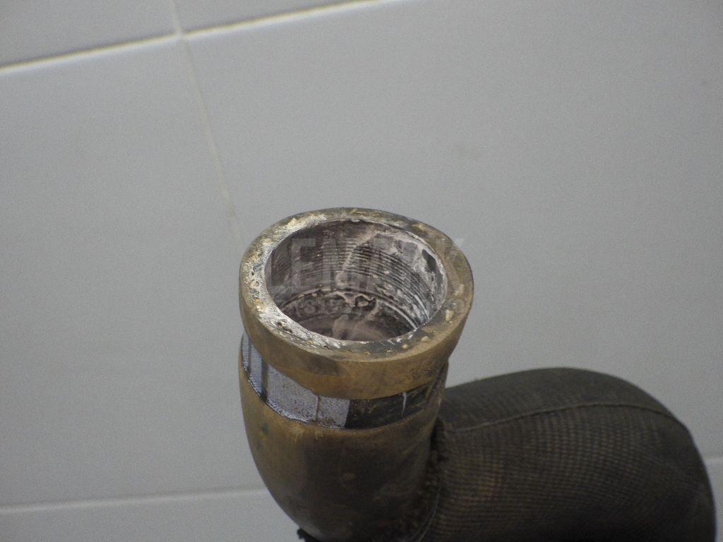 Патрубок радиатора