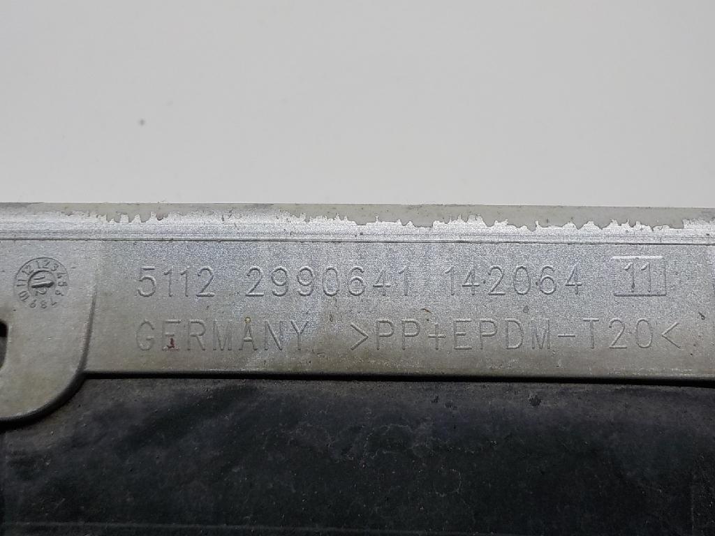 Решетка в бампер центральная для  BMW 1-serie E87/E81 2004-2011