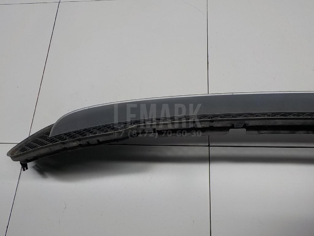 Решетка в бампер центральная для  BMW 1-serie E87/E81 2004-2011