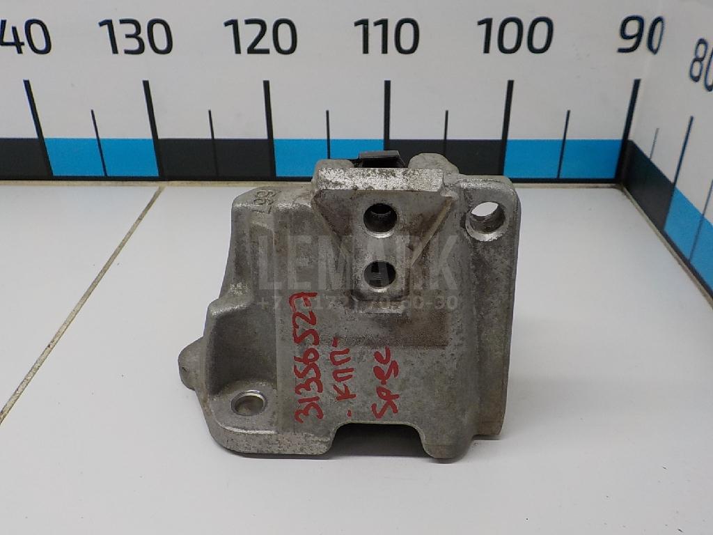 Кронштейн КПП 4521126667 Hyundai-Kia