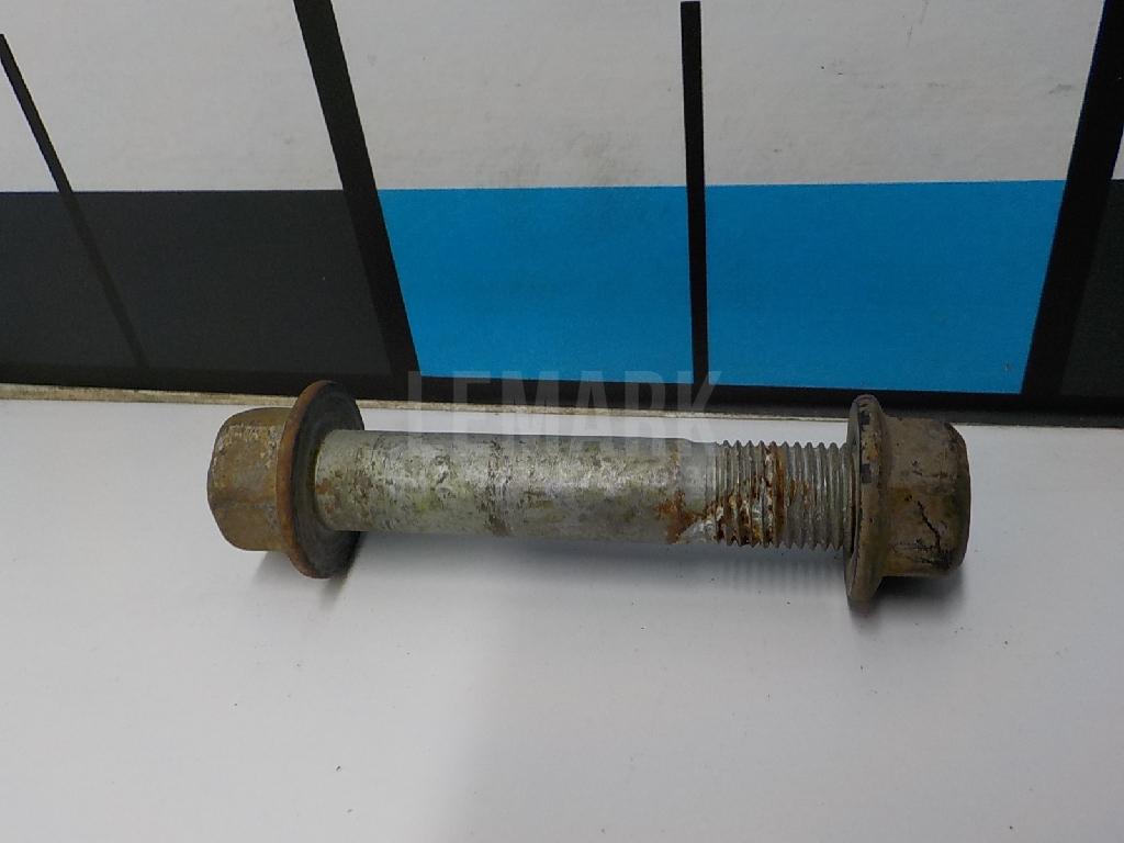 Болт заднего рычага 527122G000 Hyundai-Kia