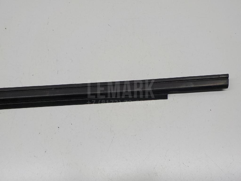 Накладка стекла заднего левого для  Fiat Croma 2005-2010