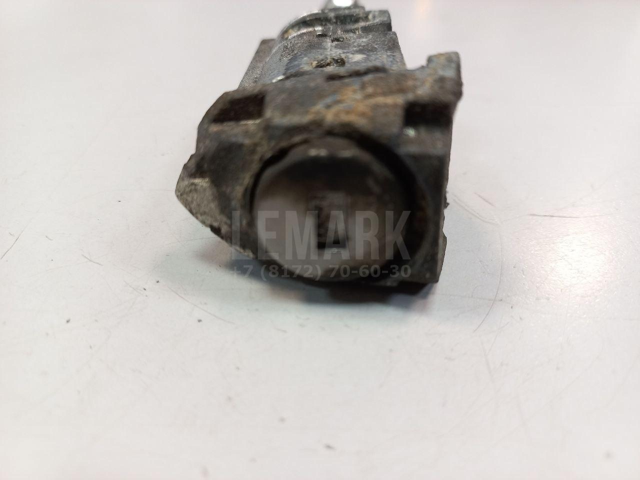 Вставка замка двери лев. для  Ford C-MAX 2010-2019