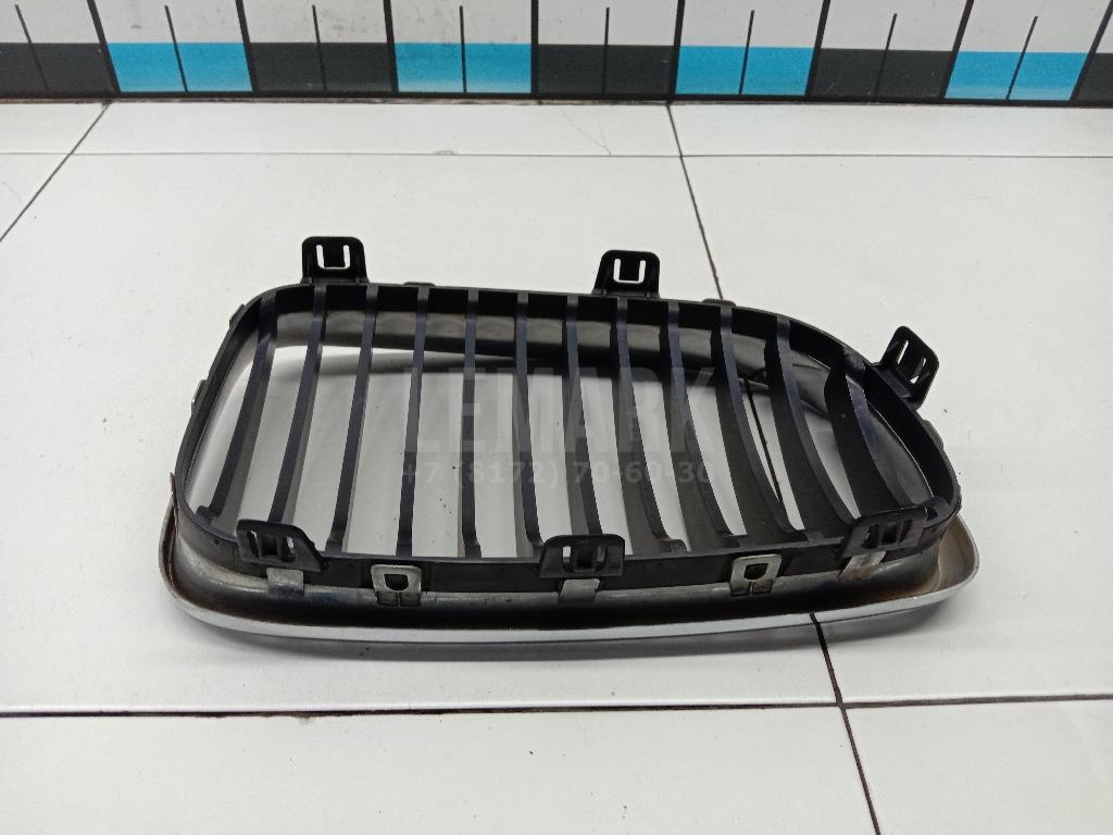 Решетка радиатора левая для  BMW 5-serie E60/E61 2003-2009