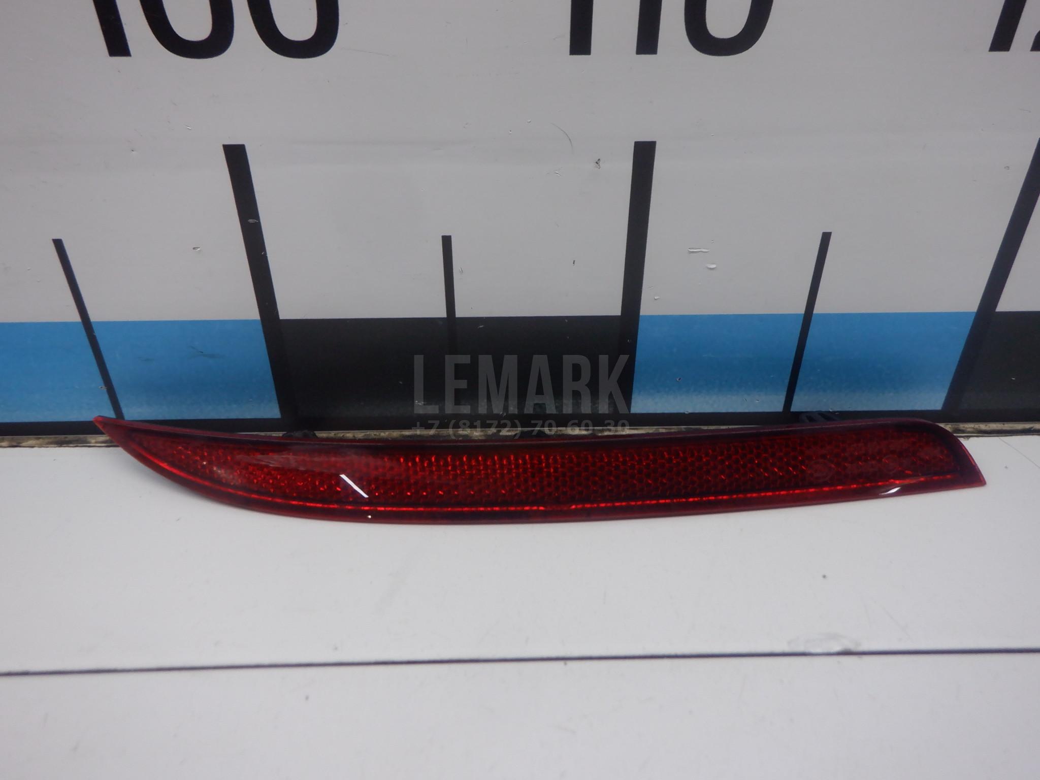 Отражатель в бампер правый 3C8945106D VAG