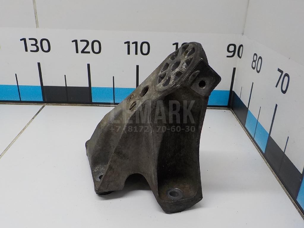 Кронштейн двигателя правый 7L6199308B VAG