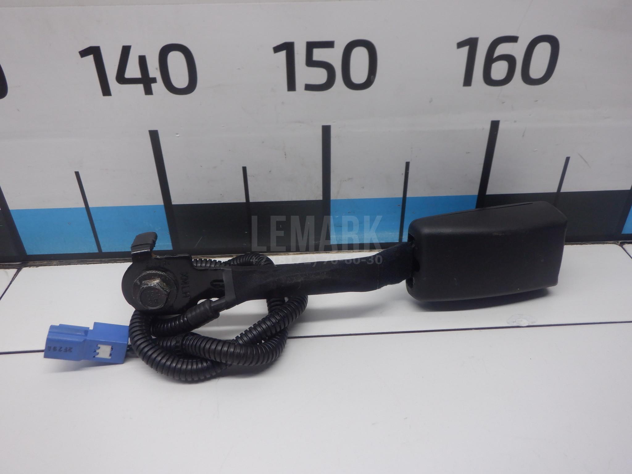 Ответная часть ремня безопасности 888302P480VA Hyundai-Kia