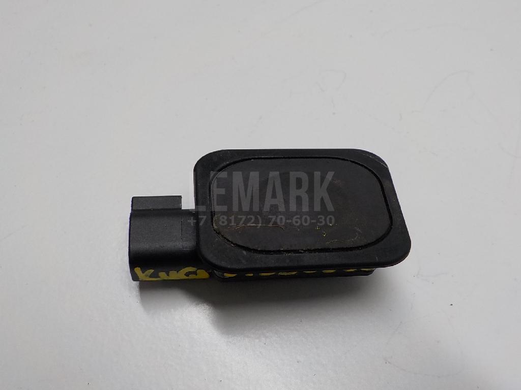 Кнопка открывания багажника для  Ford Fiesta 2001-2008