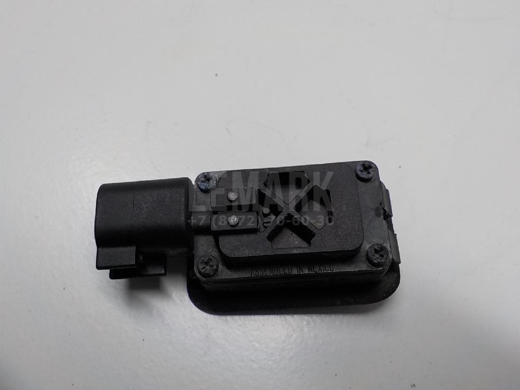 Кнопка открывания багажника для  Ford Fiesta 2001-2008