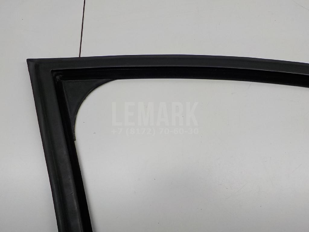 Уплотнитель стекла двери для  Audi A6 [C6,4F] 2004-2011