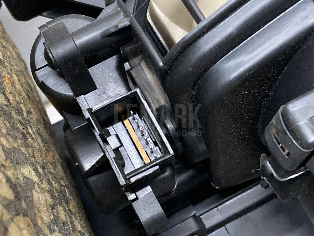 Корпус отопителя для  Audi Q7 [4M] 2015