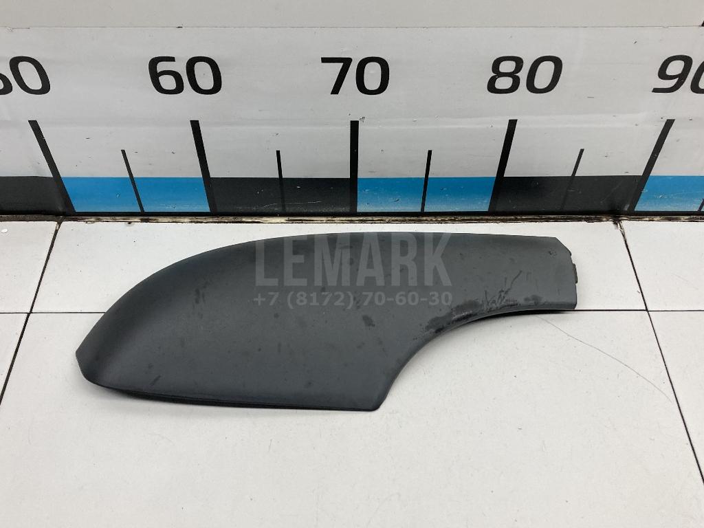 Накладка крепл. рейлинга задняя правая 5L0860150GT5 VAG
