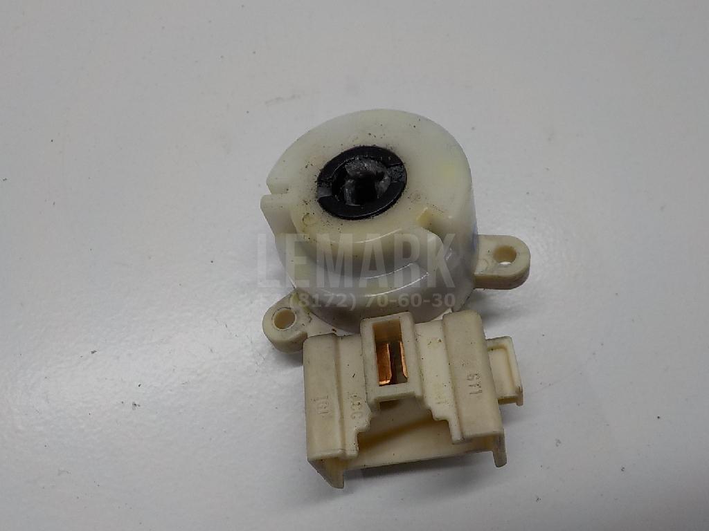 Группа контактная замка зажигания 8445012200 Toyota