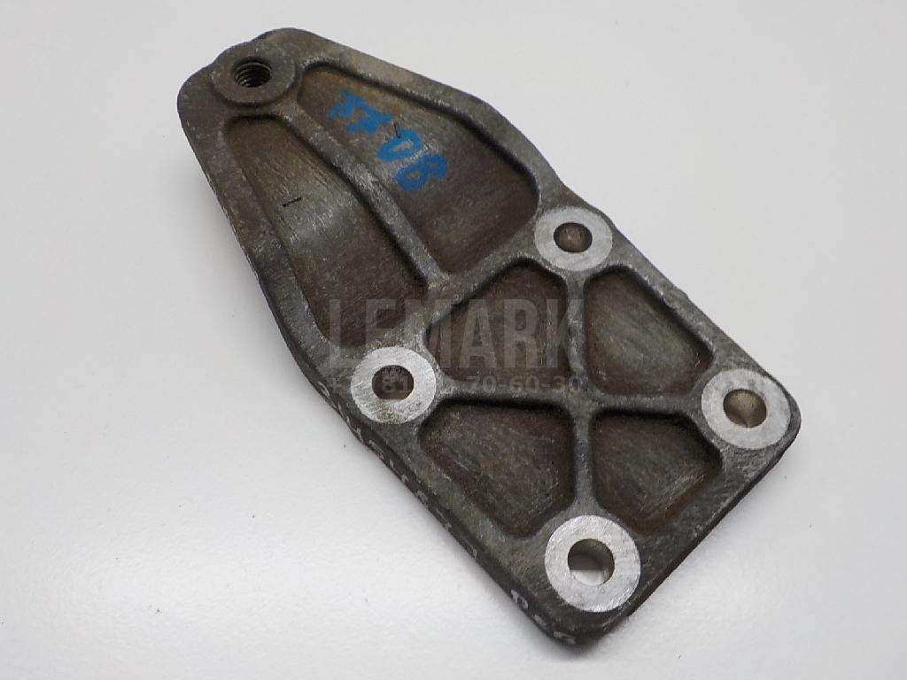 Кронштейн редуктора 5239142140 Toyota