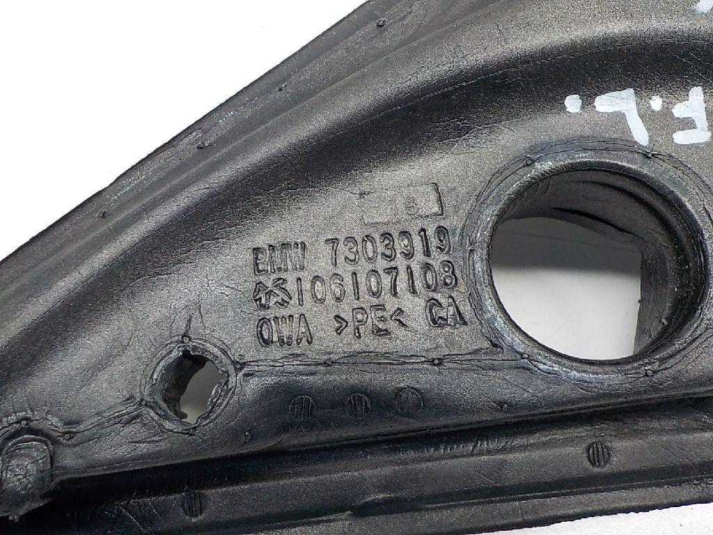 Уплотнитель (наружный) для  BMW X5 E53 2000-2007