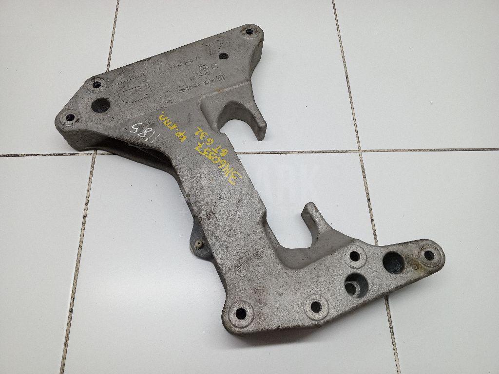 Кронштейн КПП для  Acura TSX 2003-2008