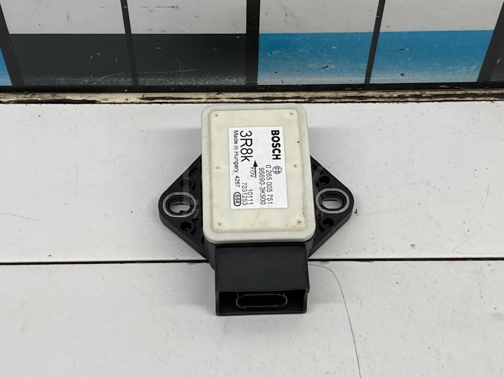 Датчик ускорения 956903K500 Hyundai-Kia