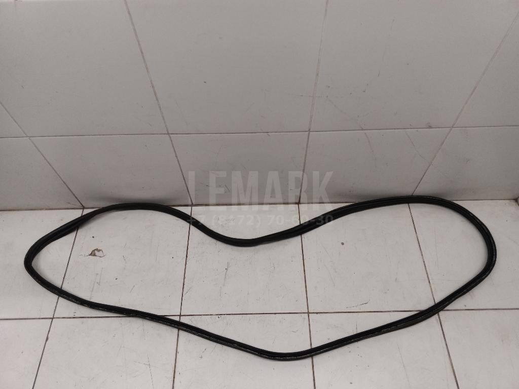 Уплотнитель багажника 1765965 Ford