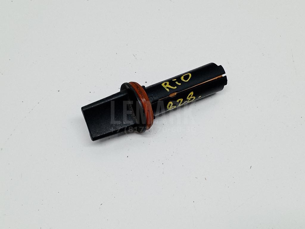 Патрон лампы 921612E000 Hyundai-Kia