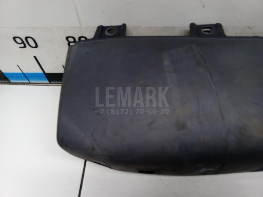 Накладка заднего бампера правая для  Ford Fiesta 2001-2008
