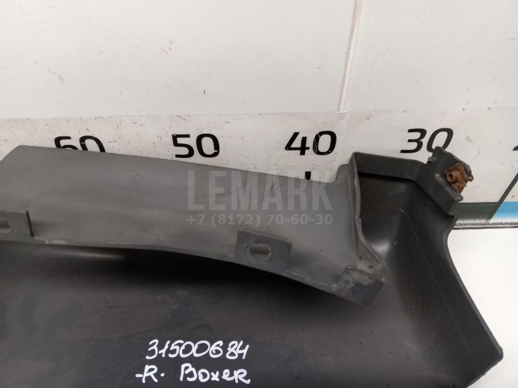 Накладка заднего бампера правая для  Ford Fiesta 2001-2008