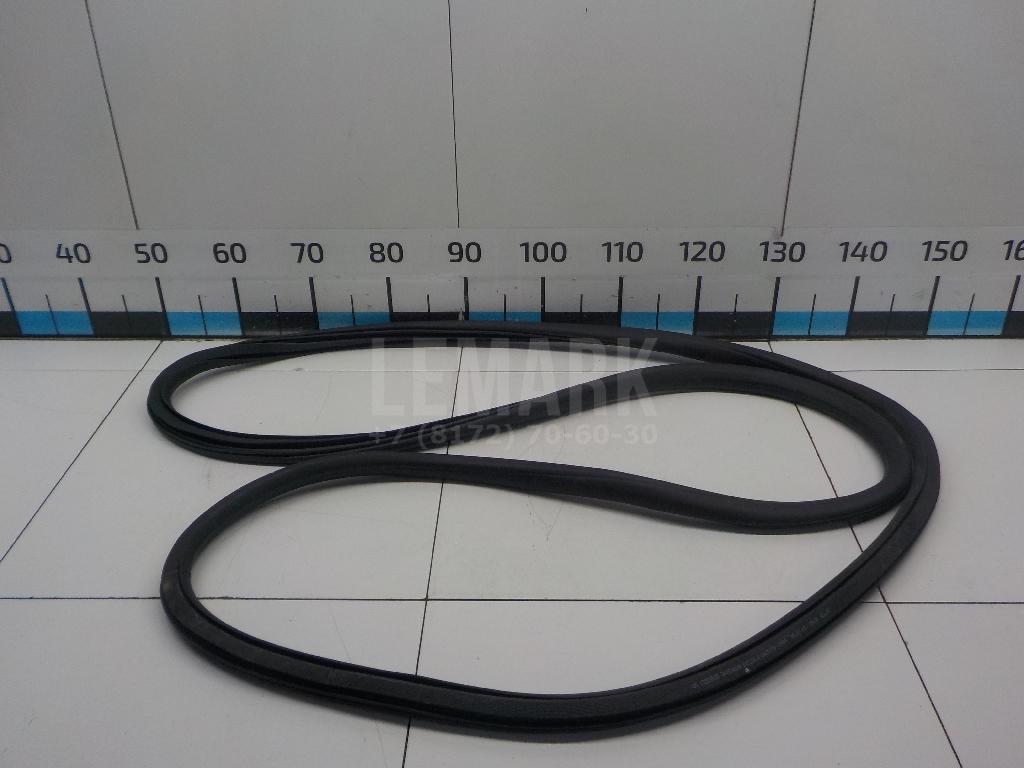 Уплотнитель двери 13259935 GM