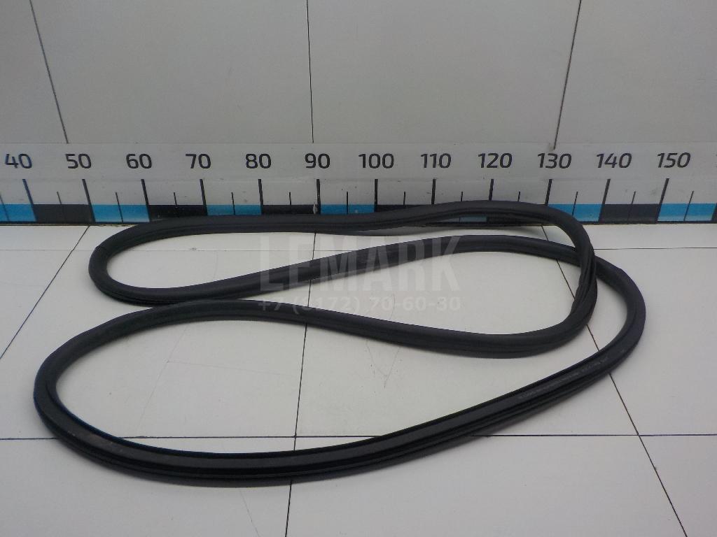 Уплотнитель двери 13259935 GM