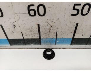 Пыльник стеклоочистителя для Kia Sportage 2010-2015 с разбора состояние отличное