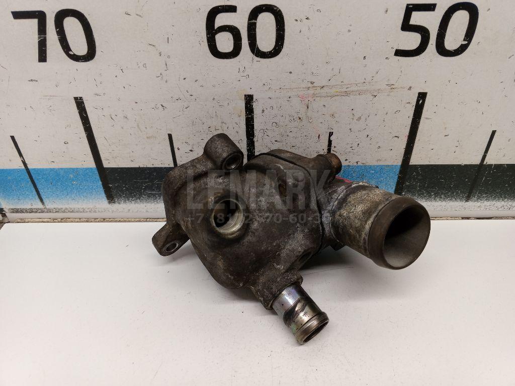 Корпус термостата 256102A720 Hyundai-Kia