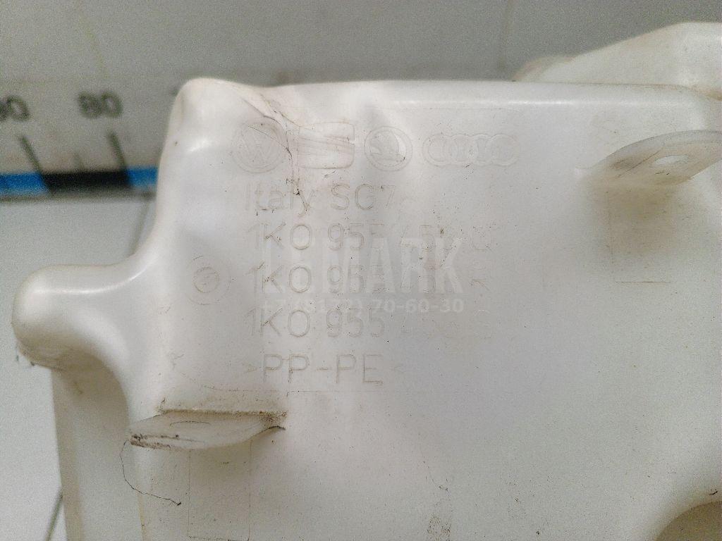 Бачок омывателя лобового стекла