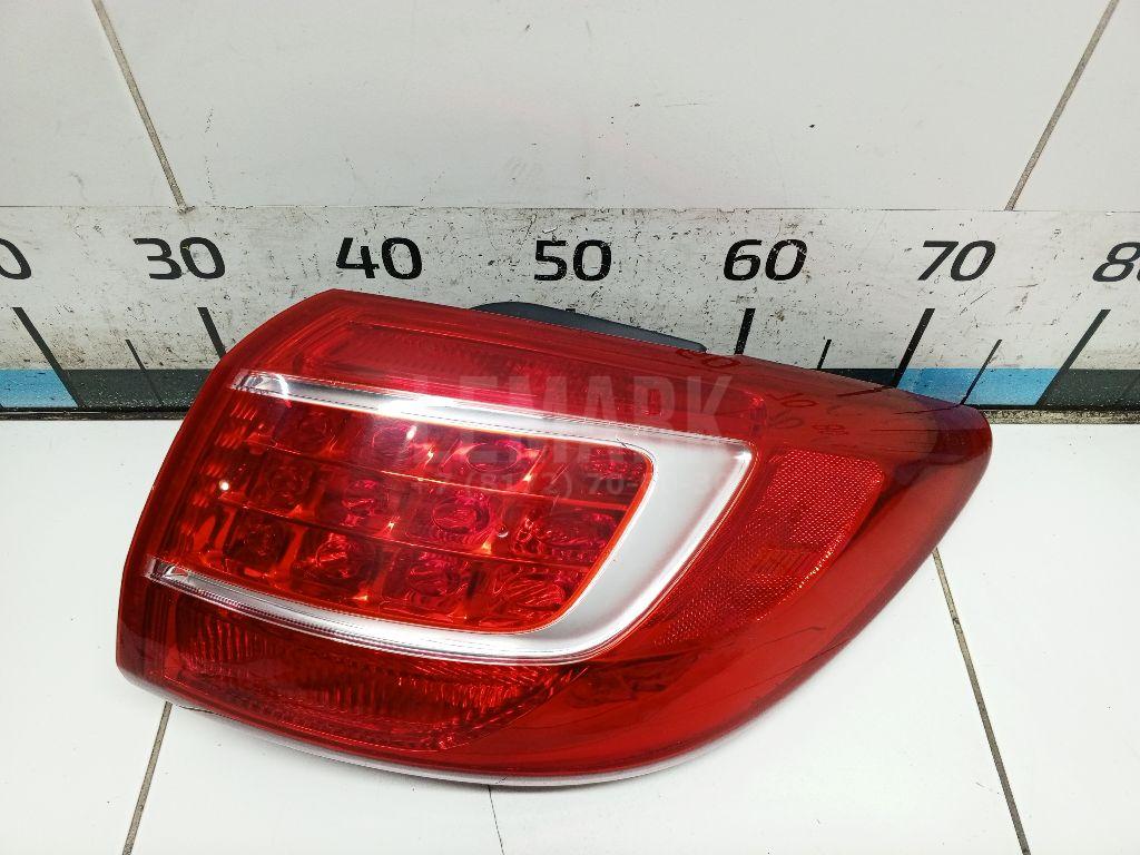 Фонарь задний наружный правый 924023W010 Hyundai-Kia