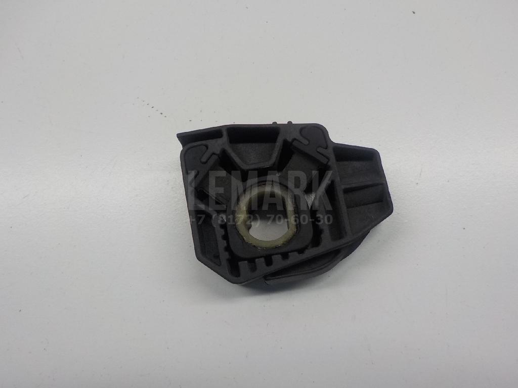 Кронштейн радиатора для  BMW X5 E70 2007-2013