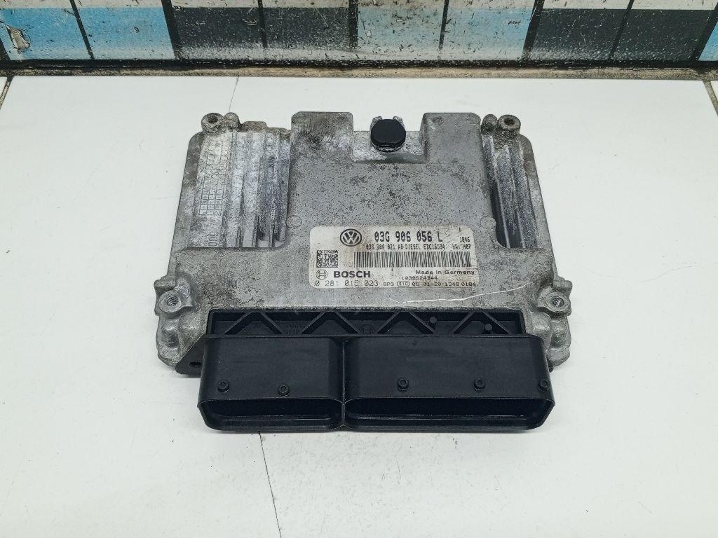 Блок управления двигателем 03G906056L VAG