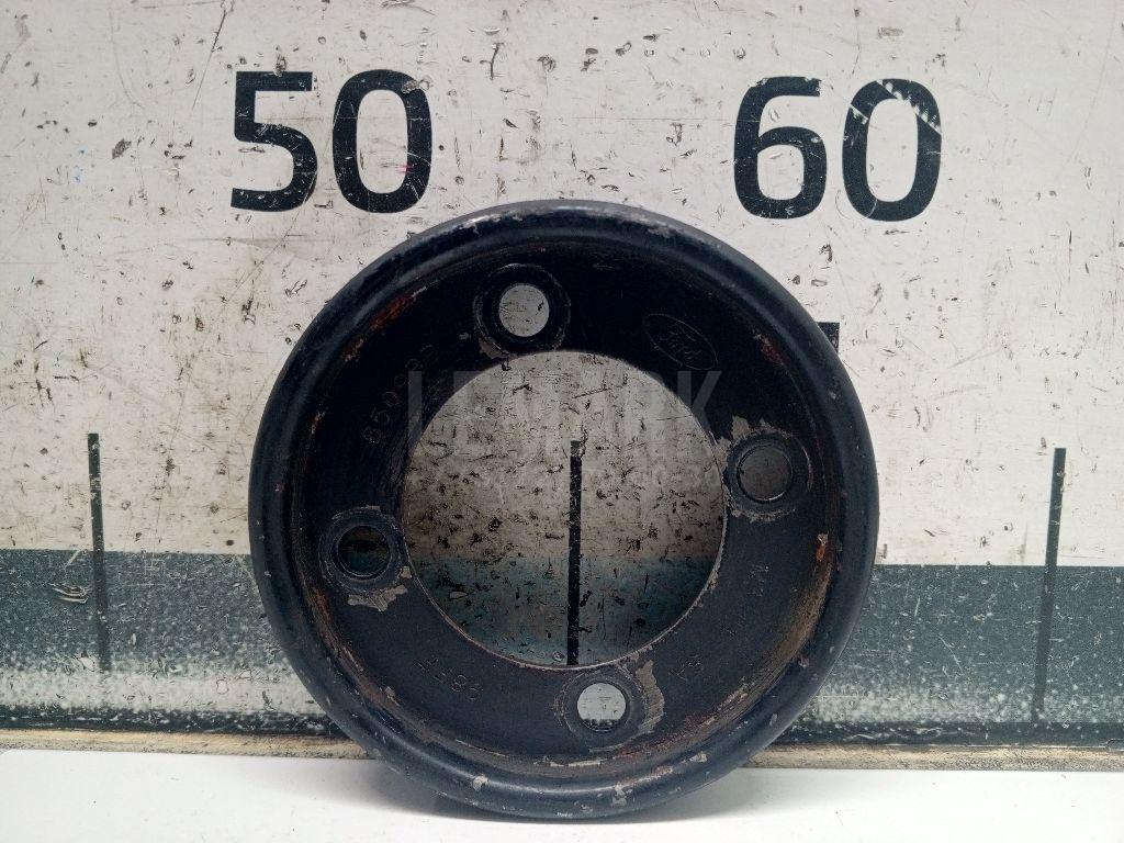 Шкив водяного насоса (помпы) 1479826 Ford