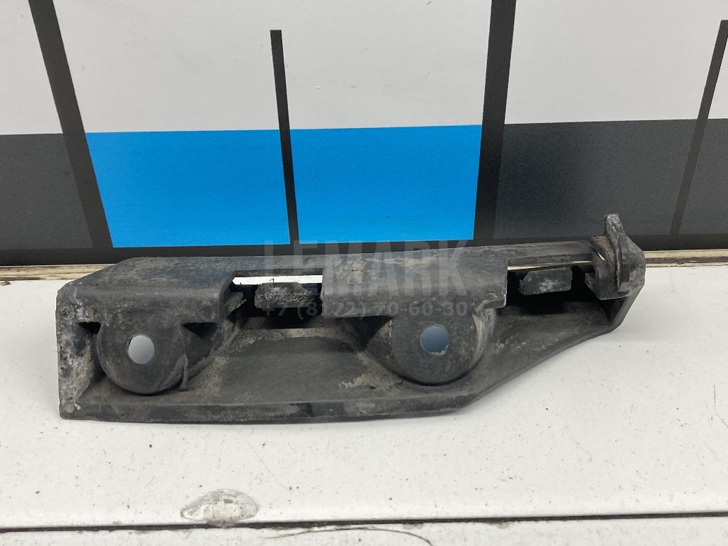 Кронштейн переднего бампера правый для  BMW X6 F16/F86 2014-2020