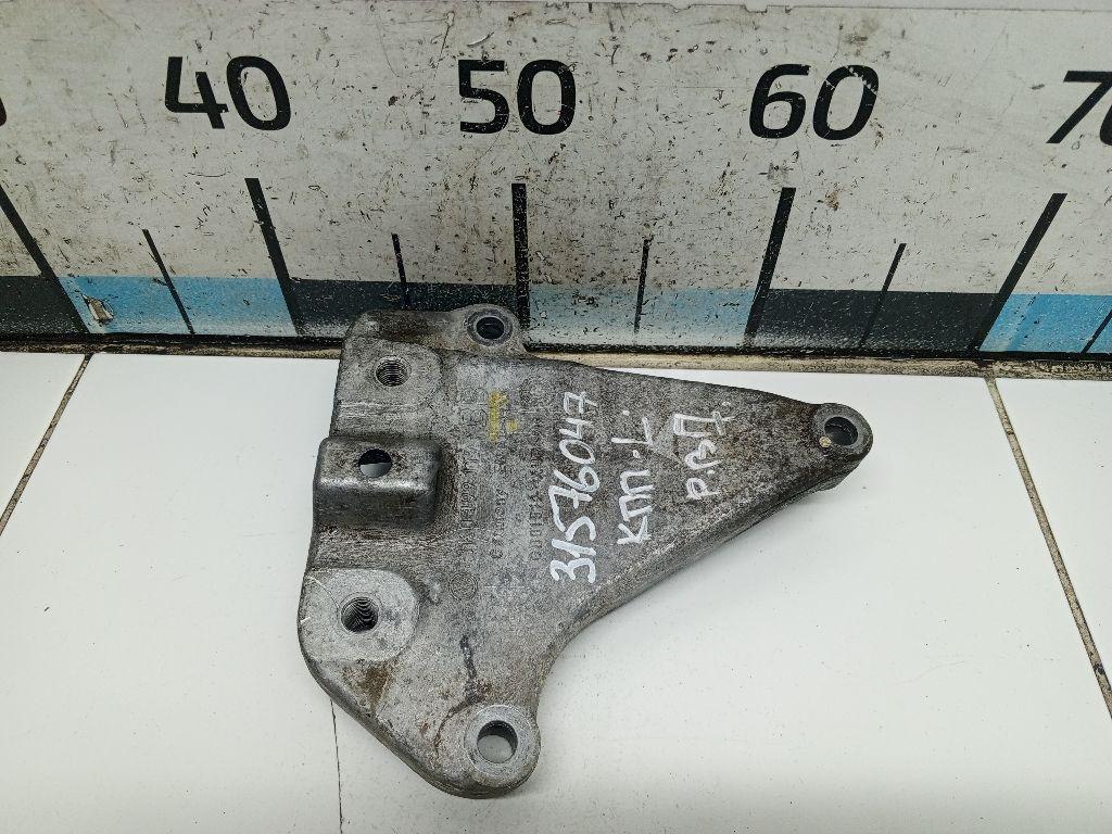 Кронштейн КПП левый 1K0199117BB VAG